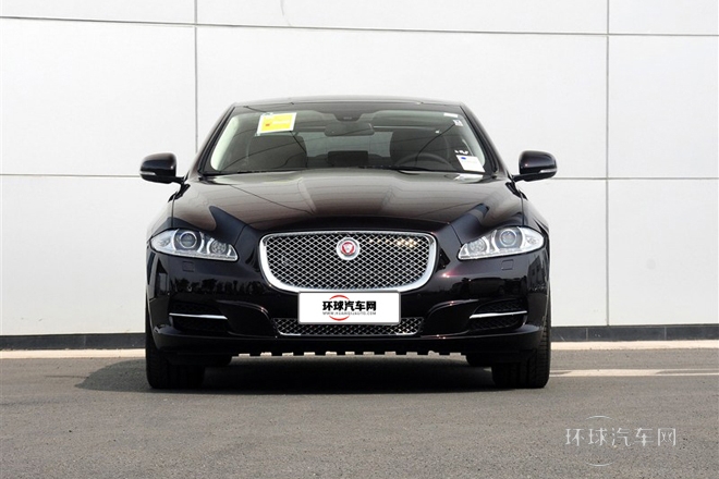 2014款 XJL 2.0T 兩驅(qū)尊享商務(wù)版