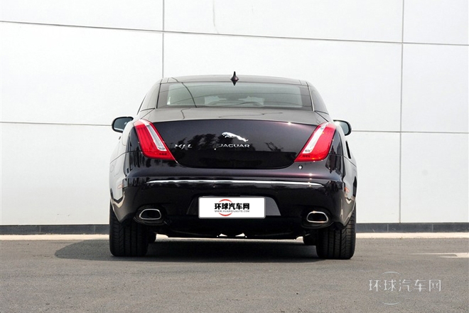 2014款 XJL 2.0T 兩驅(qū)尊享商務(wù)版