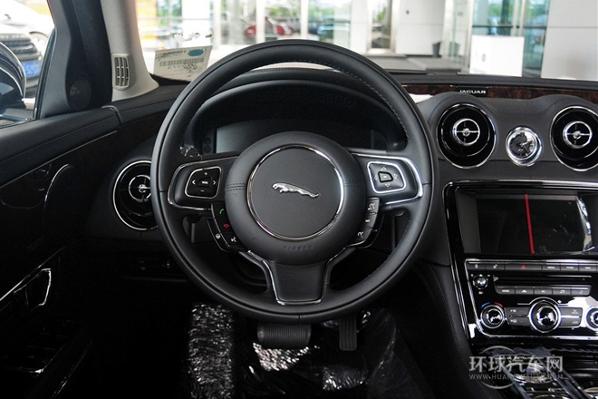 2014款 XJL 2.0T 兩驅尊享商務版