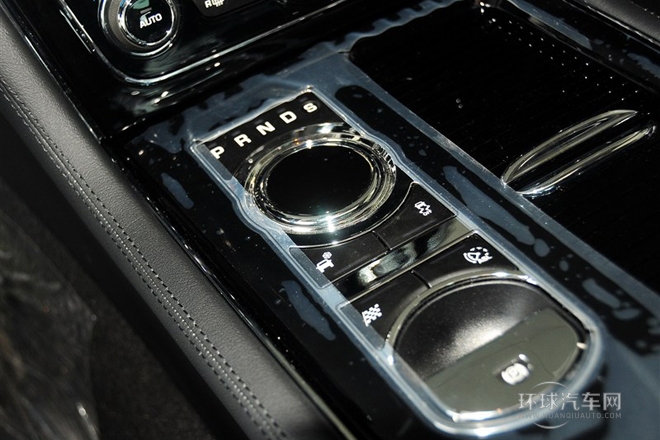 2014款 XJL 2.0T 兩驅尊享商務版