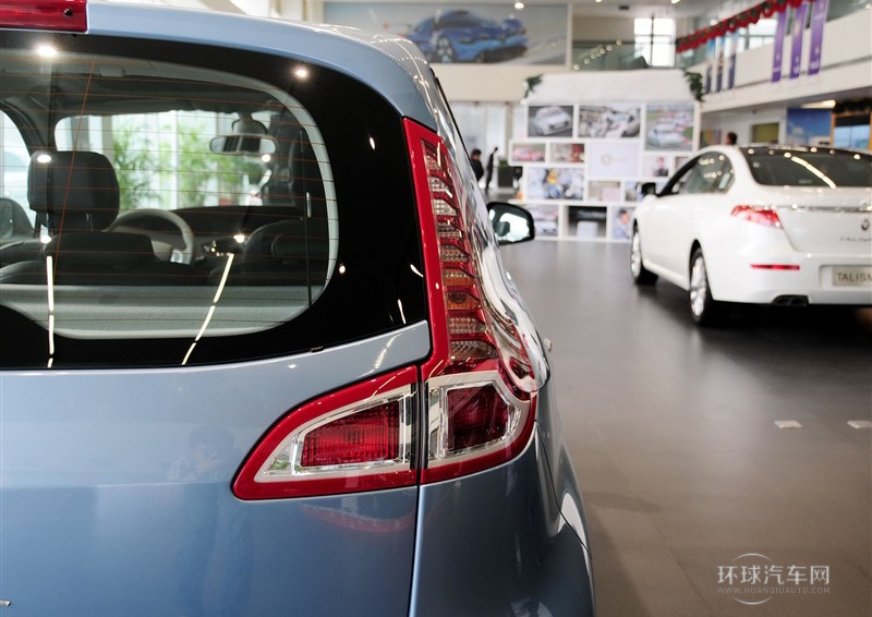 2012款 2.0 風景舒適版