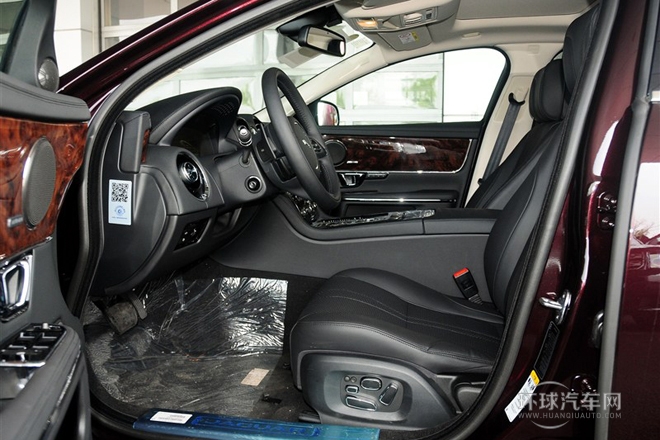 2014款 XJL 2.0T 兩驅(qū)尊享商務版