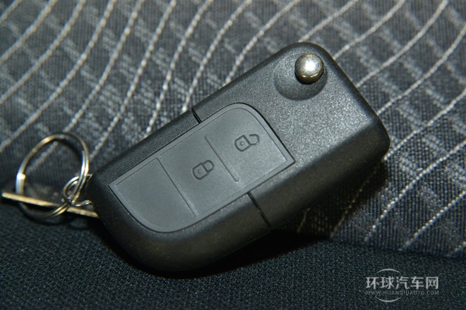 2013款 1.2L 手動(dòng)舒適型