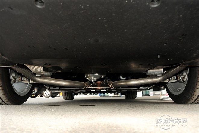 2014款 XJL 2.0T 兩驅(qū)尊享商務(wù)版