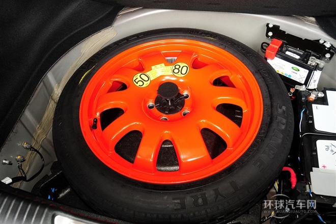 2014款 XJL 2.0T 兩驅尊享商務版