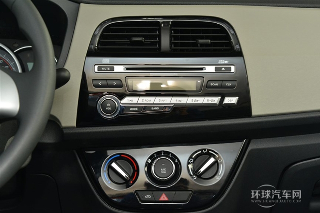 2013款 1.2L 手動舒適型