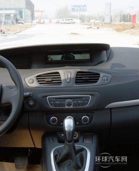 2012款 2.0 風景時尚版