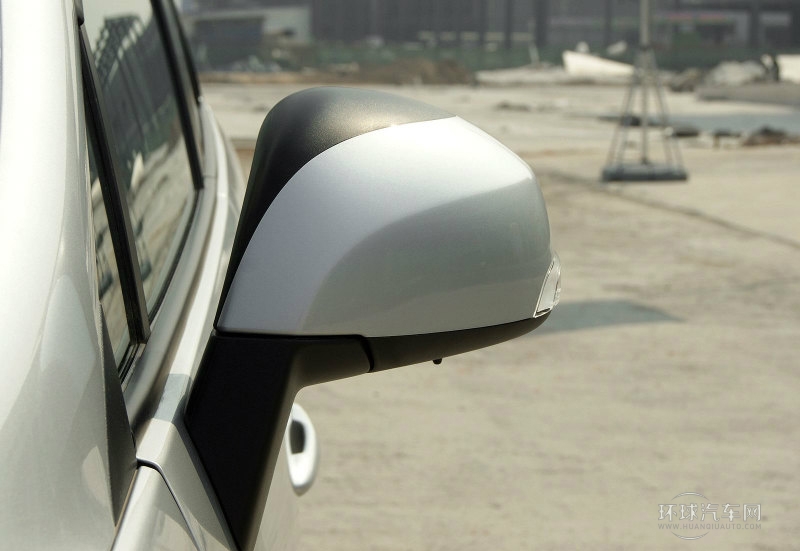 2012款 2.0 風(fēng)景時尚版