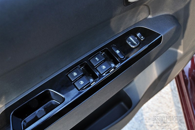 2013款 1.2L 手動(dòng)精英型