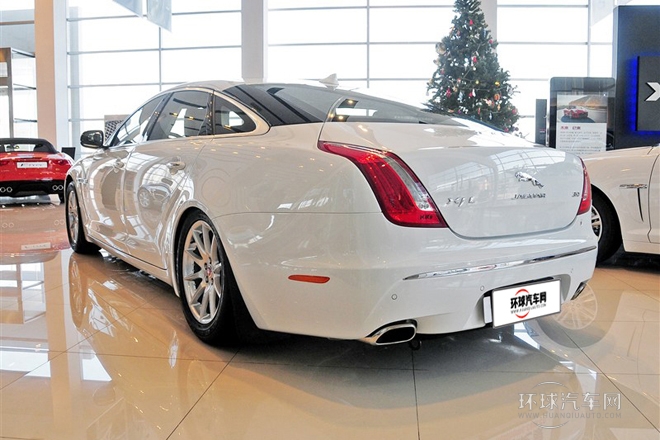 2014款 XJL 3.0 SC 兩驅(qū)全景商務(wù)版