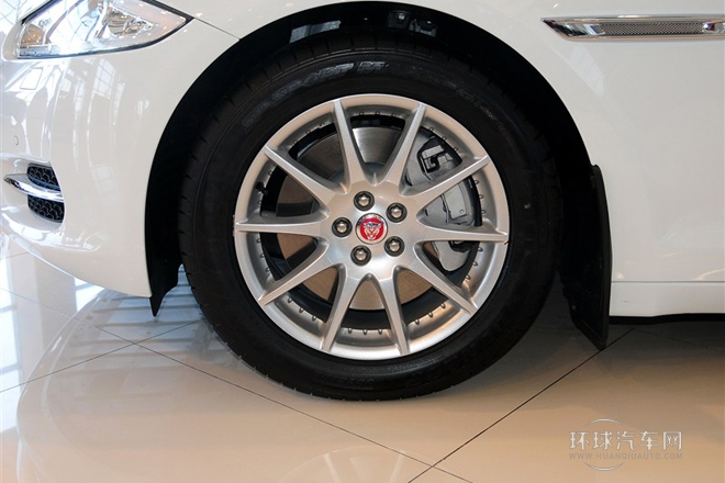 2014款 XJL 3.0 SC 兩驅全景商務版