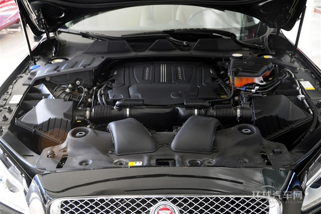 2014款 XJL 3.0 SC 兩驅(qū)尊享商務(wù)版