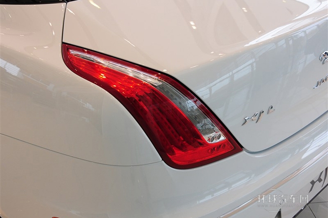 2014款 XJL 3.0 SC 四驅旗艦商務版