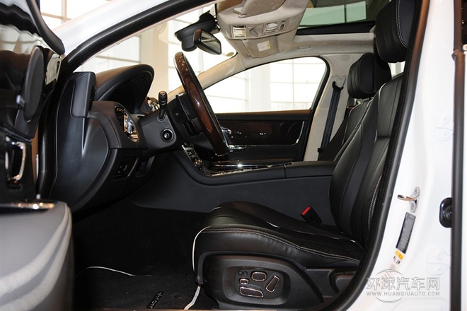 2014款 XJL 3.0 SC 四驅旗艦商務版