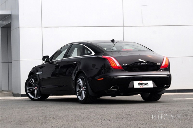 2014款 XJL 3.0 SC 四驅(qū)全景商務(wù)版