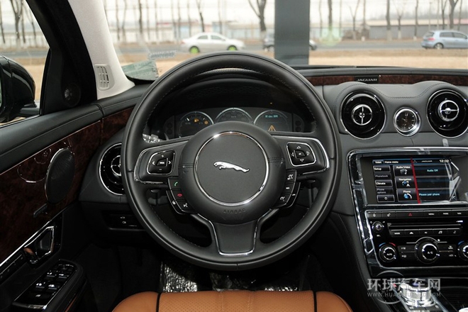 2014款 XJL 3.0 SC 四驅尊享商務版