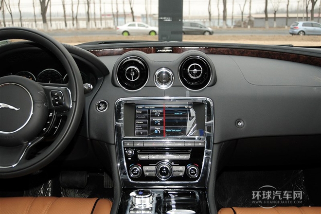 2014款 XJL 3.0 SC 四驅尊享商務版