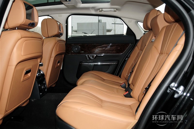 2014款 XJL 3.0 SC 四驅(qū)尊享商務(wù)版