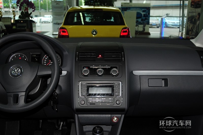 2015款 1.4T 手動(dòng)風(fēng)尚版5座