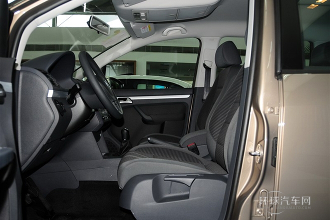 2015款 1.4T 手動(dòng)風(fēng)尚版5座