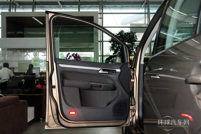 2015款 1.4T 手動(dòng)風(fēng)尚版5座