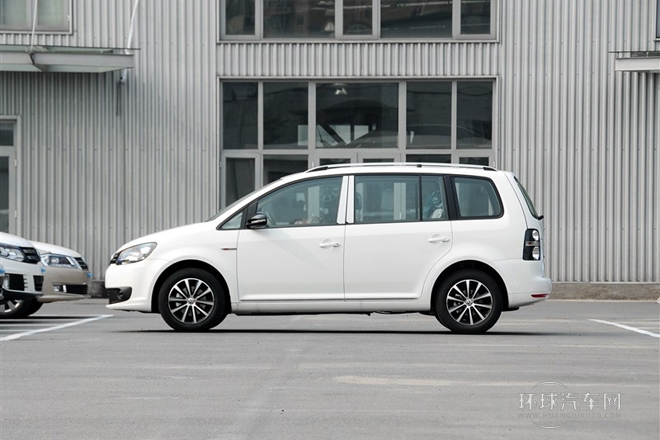 2015款 1.4T 自動(dòng)30周年紀(jì)念版