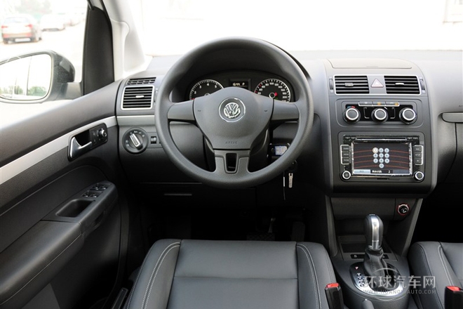 2015款 1.4T 自動30周年紀念版