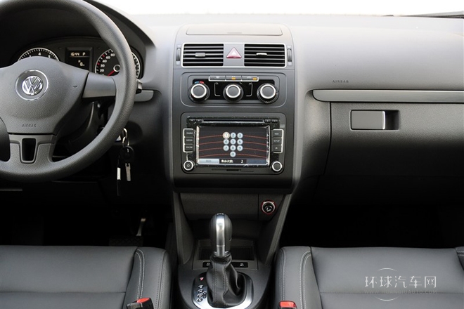 2015款 1.4T 自動30周年紀念版