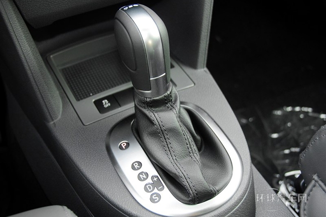 2015款 1.4T 自動30周年紀念版