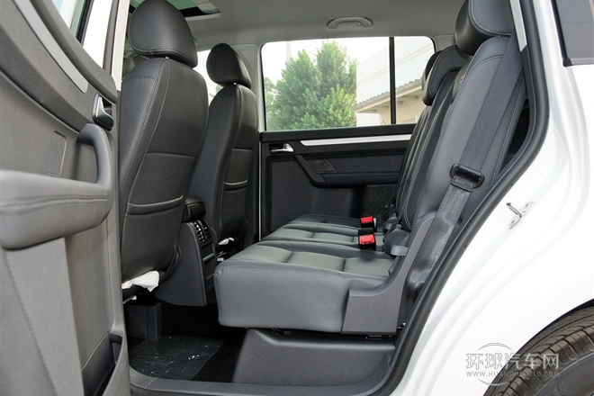 2015款 1.4T 自動(dòng)30周年紀(jì)念版