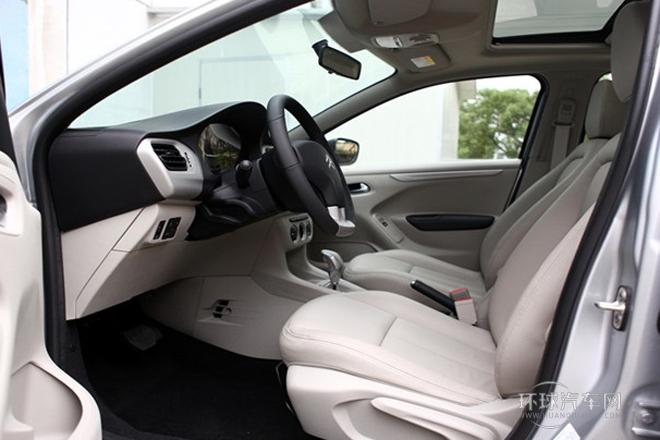 2014款 1.6L 自動豪華型