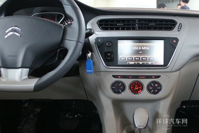 2014款 1.6L 自動(dòng)豪華型