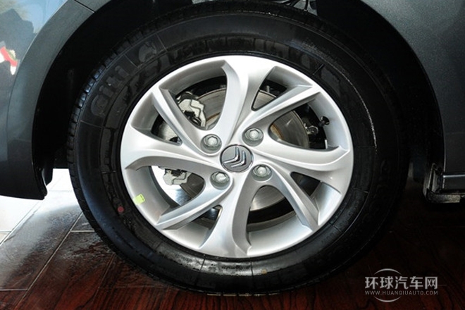 2014款 1.6L 自動舒適型