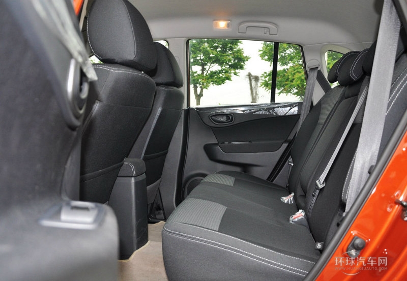 2014款 改款 2.0L 兩驅標準版