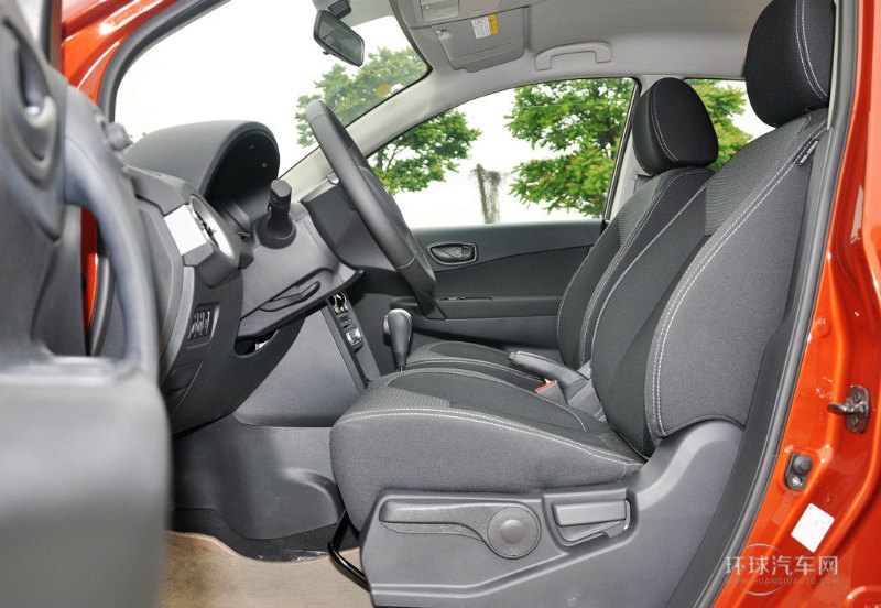 2014款 改款 2.0L 兩驅(qū)標(biāo)準(zhǔn)版