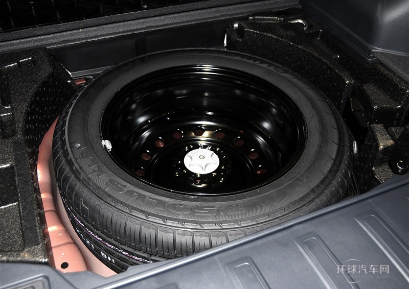 2014款 改款 2.0L 兩驅(qū)時(shí)尚版