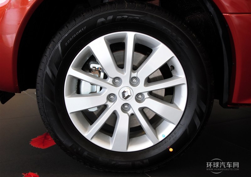 2014款 改款 2.0L 兩驅時尚版