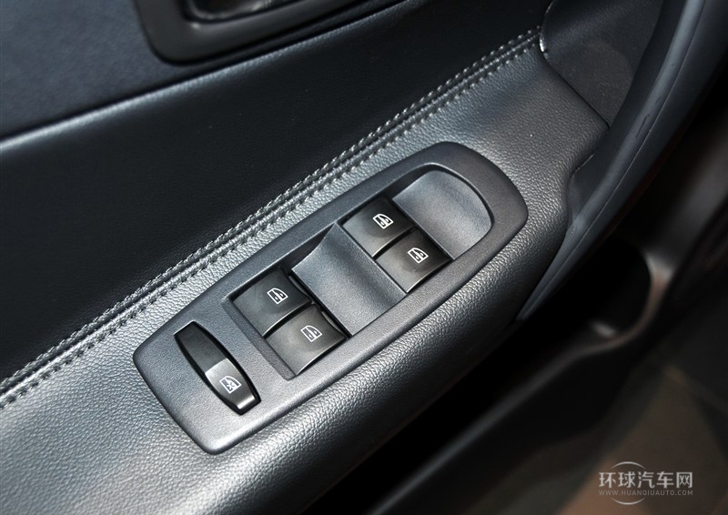 2014款 改款 2.0L 兩驅(qū)時(shí)尚版