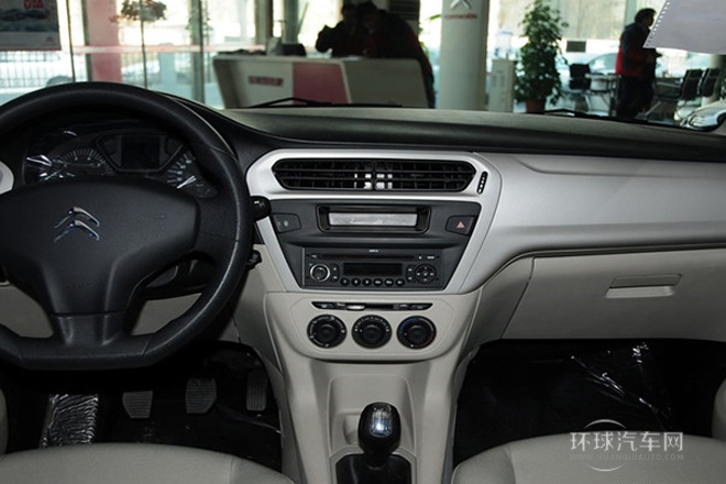 2014款 1.6L 手動時尚型