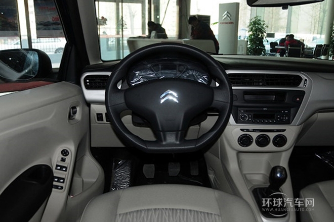 2014款 1.6L 手動(dòng)時(shí)尚型