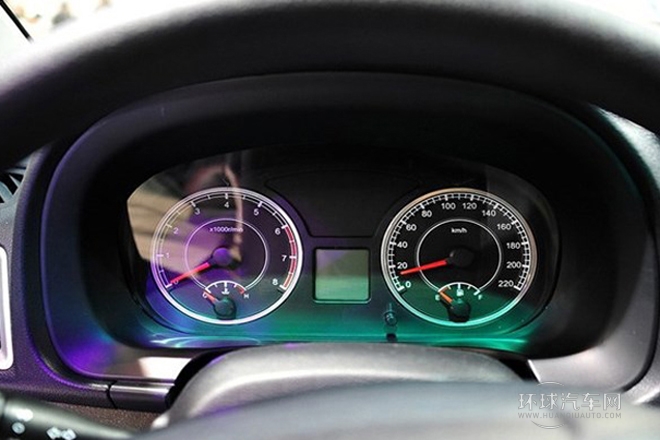 2014款 1.5T 自動兩驅舒適型