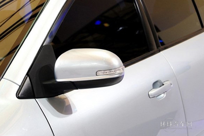 2014款 1.5T 自動(dòng)兩驅(qū)舒適型