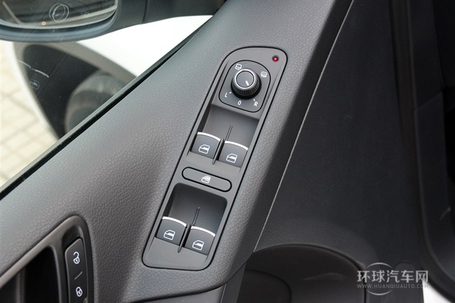 2015款 1.8TSI 自動兩驅30周年紀念版