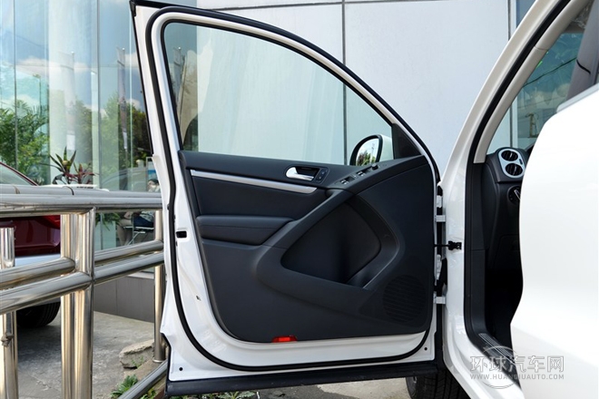 2015款 1.8TSI 自動兩驅豪華型