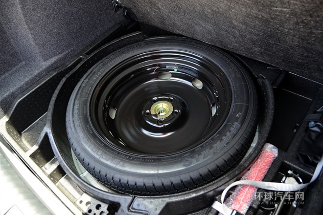 2015款 1.8TSI 自動兩驅豪華型