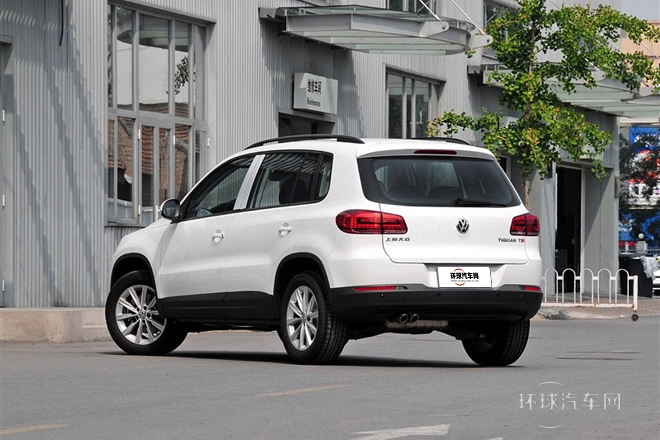 2015款 1.8TSI 自動(dòng)兩驅(qū)舒適版