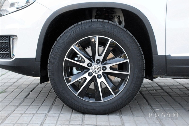 2015款 1.8TSI 自動(dòng)四驅(qū)豪華型