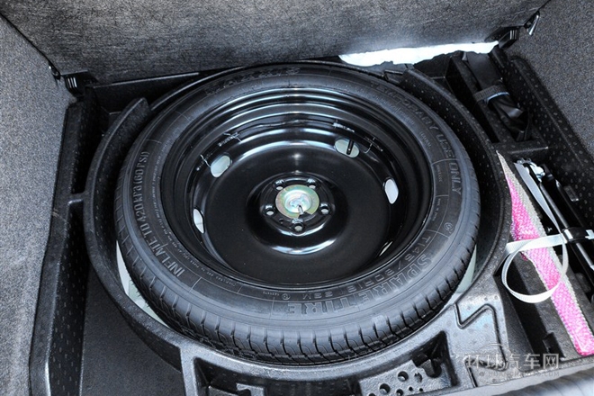 2015款 1.8TSI 自動四驅(qū)豪華型