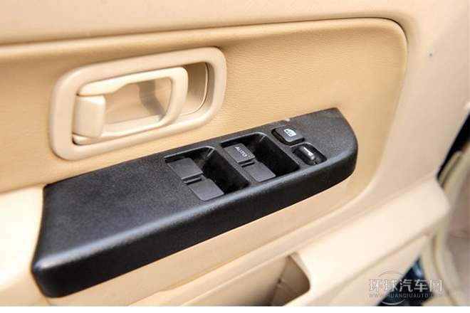 2010款 3.0T柴油兩驅(qū)標(biāo)準(zhǔn)型ZD30D13-3N