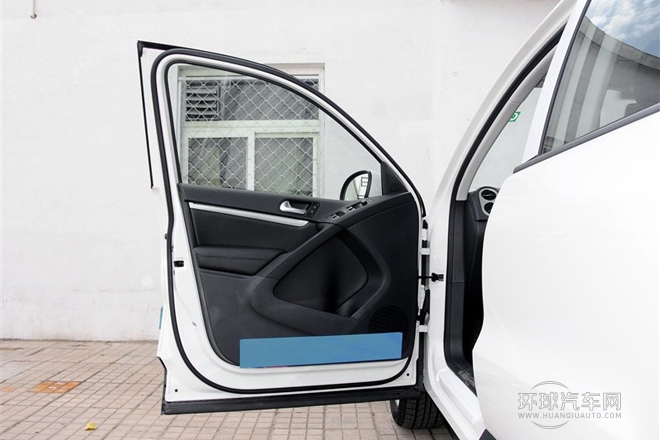 2015款 1.8TSI 自動(dòng)四驅(qū)舒適版